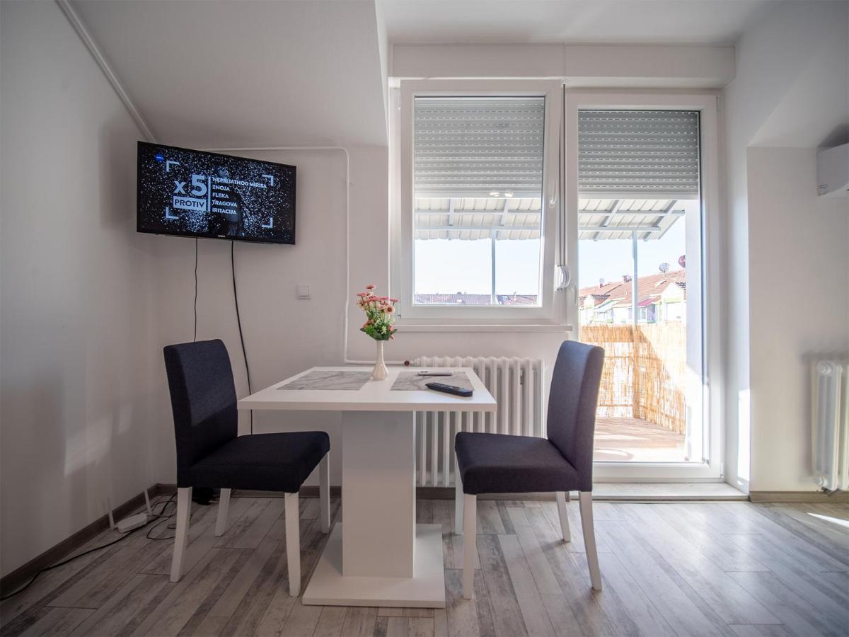 Apartman Sara Διαμέρισμα Νόβι Σαντ Εξωτερικό φωτογραφία